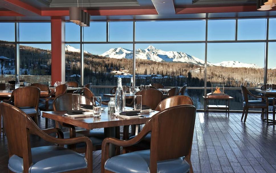 The Peaks Resort